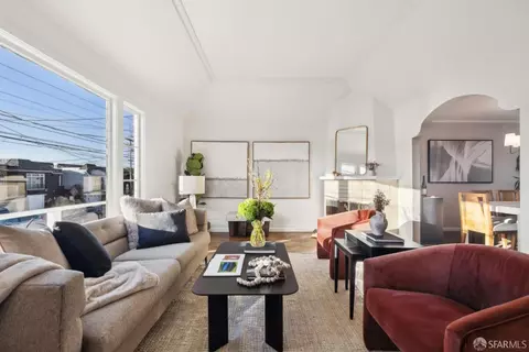 Living - 2122 34th Ave, San Francisco, CA 94116 photo 1 of 1