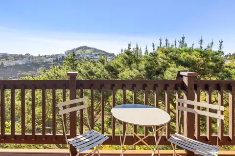 Exterior - 25 Jade Pl, San Francisco, CA 94131 photo 7 of 10
