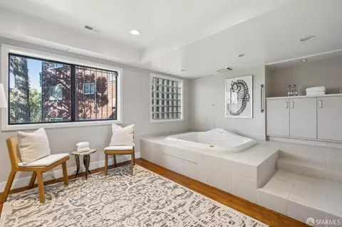 Bath - 25 Jade Pl, San Francisco, CA 94131 photo 6 of 9