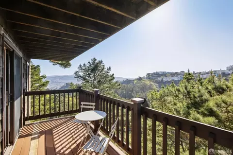 Exterior - 25 Jade Pl, San Francisco, CA 94131 photo 8 of 10