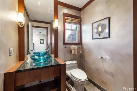 Bath - 25 Jade Pl, San Francisco, CA 94131 photo 1 of 9