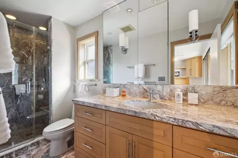 Bath - 25 Jade Pl, San Francisco, CA 94131 photo 2 of 9
