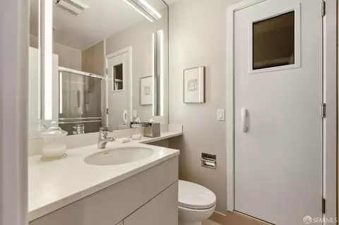 Bath - 25 Jade Pl, San Francisco, CA 94131 photo 9 of 9