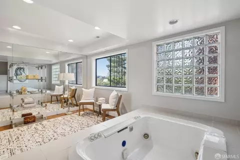 Bath - 25 Jade Pl, San Francisco, CA 94131 photo 8 of 9