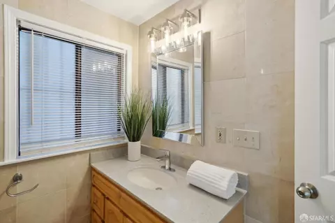 Bath - 136 Benton Ave, San Francisco, CA 94112 photo 3 of 4