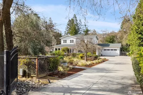 212 La Questa Dr, Danville, CA 94526