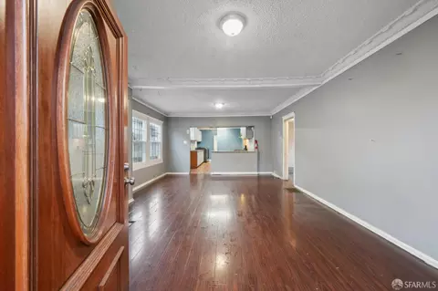 5915 San Pablo Ave, Oakland, CA 94608