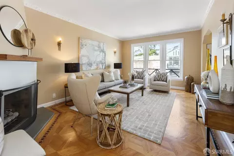 Living - 33 Arnold Ave, San Francisco, CA 94110 photo 1 of 6