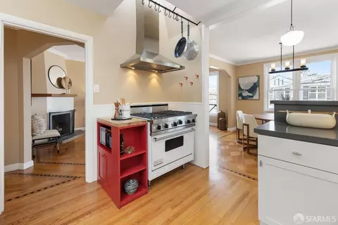 Kitchen - 33 Arnold Ave, San Francisco, CA 94110 photo 3 of 4