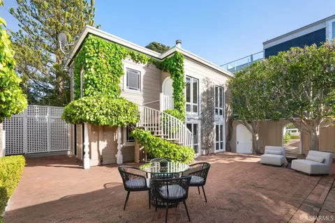 Exterior - 273 Chestnut St, San Francisco, CA 94133 photo 6 of 9