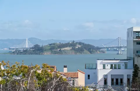 View/Area - 273 Chestnut St, San Francisco, CA 94133 photo 4 of 5