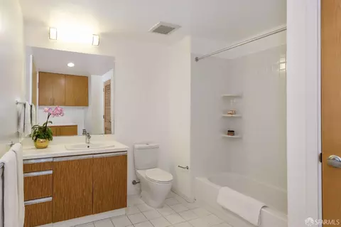 Bath - 5800 3rd St #1303, San Francisco, CA 94124 photo 1 of 1
