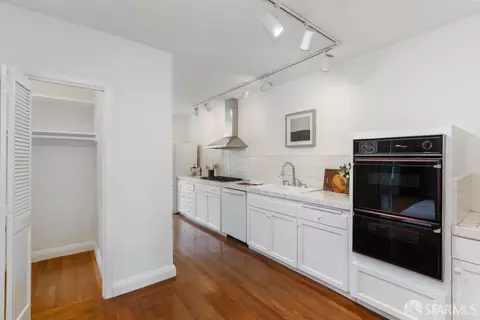 Kitchen - 170 26th Ave, San Francisco, CA 94121 photo 1 of 4