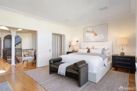 Bedroom - 2050 Jackson St, San Francisco, CA 94109 photo 2 of 6