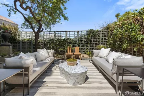 Exterior - 2050 Jackson St, San Francisco, CA 94109 photo 6 of 8