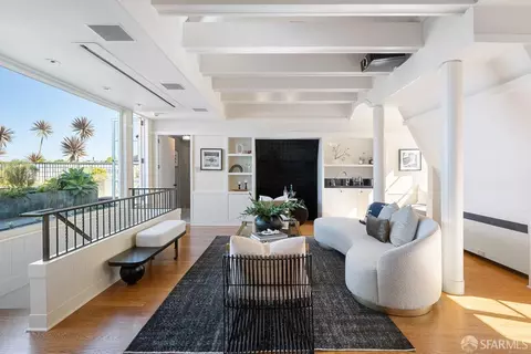 Living - 2050 Jackson St, San Francisco, CA 94109 photo 5 of 9