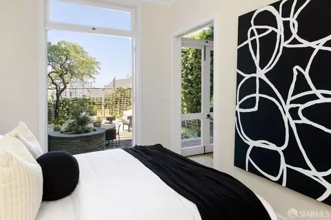 Bedroom - 2050 Jackson St, San Francisco, CA 94109 photo 5 of 6