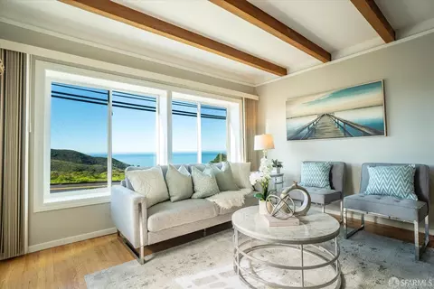 587 Manor Dr, Pacifica, CA 94044