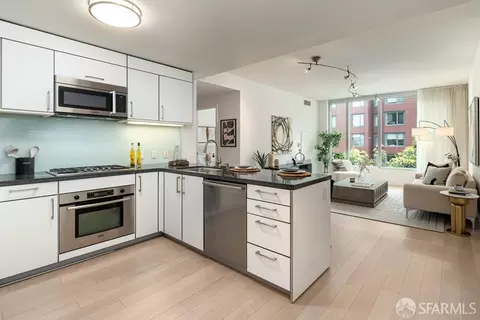 301 Main St #4A, San Francisco, CA 94105