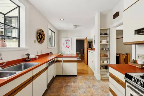 212 Castro St, San Francisco, CA 94114 photo 25