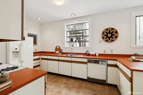 212 Castro St, San Francisco, CA 94114 photo 24