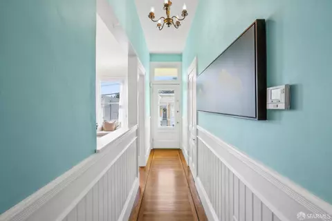 Entry Way - 474 29th St, San Francisco, CA 94131 photo 2 of 4