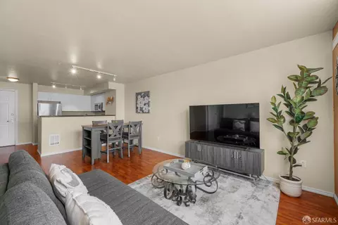 8200 Oceanview Ter #314, San Francisco, CA 94132