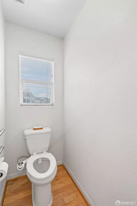 Bath - 11 Hamilton Ct, Oakley, CA 94561 photo 3 of 6