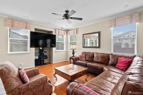 Living - 11 Hamilton Ct, Oakley, CA 94561 photo 3 of 5