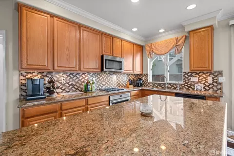 Kitchen - 11 Hamilton Ct, Oakley, CA 94561 photo 3 of 6