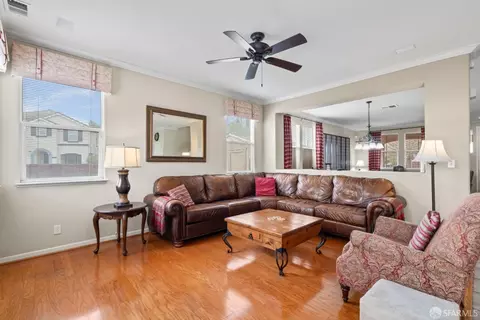 Living - 11 Hamilton Ct, Oakley, CA 94561 photo 4 of 5