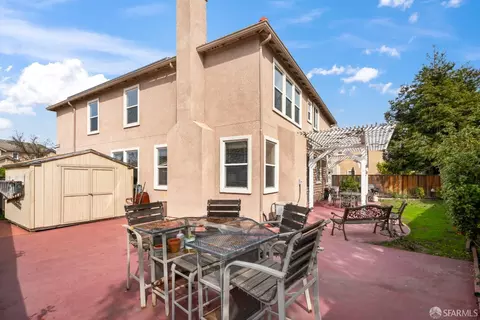 Exterior - 11 Hamilton Ct, Oakley, CA 94561 photo 3 of 7