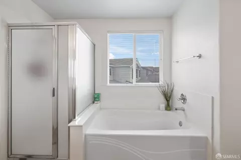 Bath - 11 Hamilton Ct, Oakley, CA 94561 photo 2 of 6