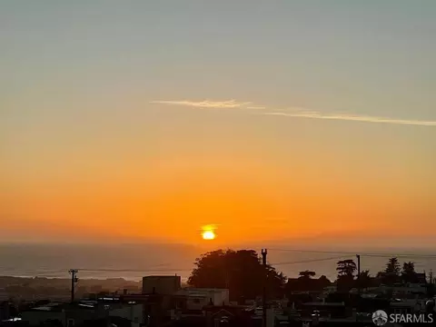 2301 15th Ave, San Francisco, CA 94116 photo 3