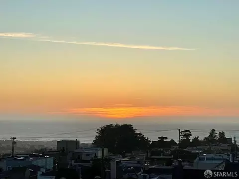 2301 15th Ave, San Francisco, CA 94116 photo 4