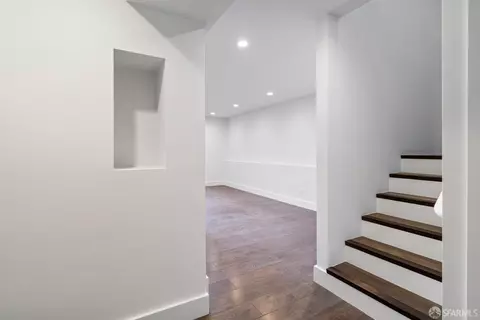 Entry Way - 138 Lower Ter, San Francisco, CA 94114 photo 5 of 8
