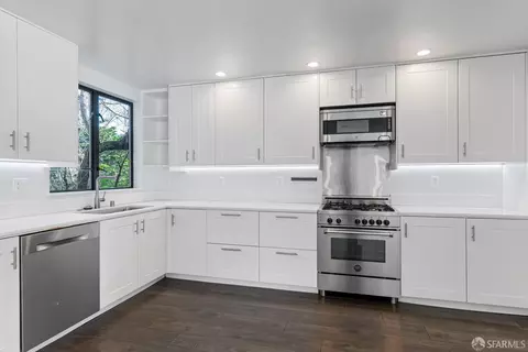 Kitchen - 138 Lower Ter, San Francisco, CA 94114 photo 7 of 7