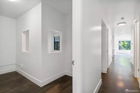 Entry Way - 138 Lower Ter, San Francisco, CA 94114 photo 3 of 8