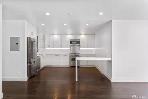 Kitchen - 138 Lower Ter, San Francisco, CA 94114 photo 5 of 7
