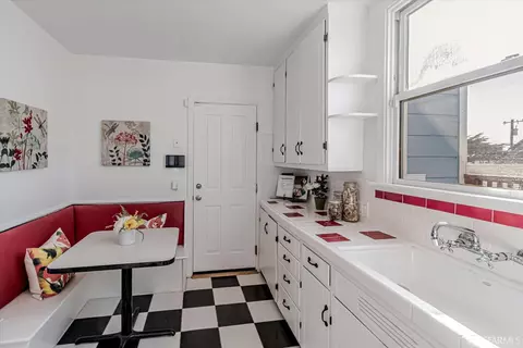 4234 Ulloa St, San Francisco, CA 94116 photo 10