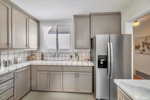 Kitchen - 1758 32nd Ave, San Francisco, CA 94122 photo 4 of 5