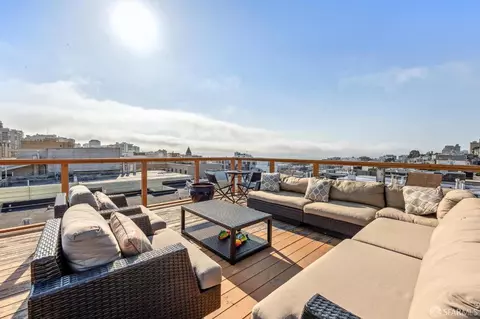 1510 Jackson St #2, San Francisco, CA 94109