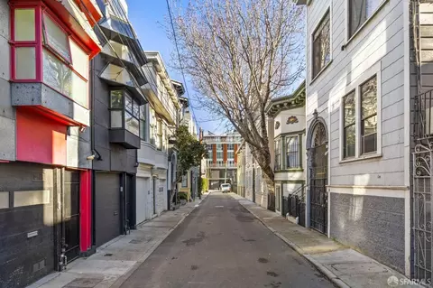 Exterior - 7 Sumner St, San Francisco, CA 94103 photo 1 of 8