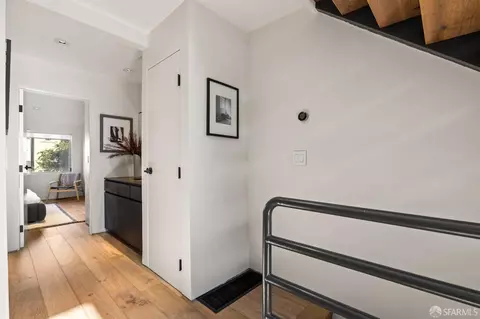 Entry Way - 7 Sumner St, San Francisco, CA 94103 photo 2 of 3