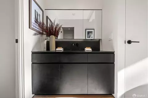 Bath - 7 Sumner St, San Francisco, CA 94103 photo 1 of 3