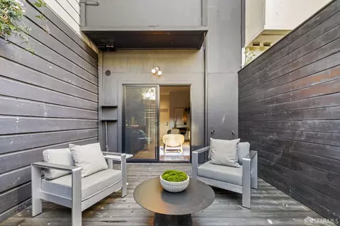Exterior - 7 Sumner St, San Francisco, CA 94103 photo 7 of 8