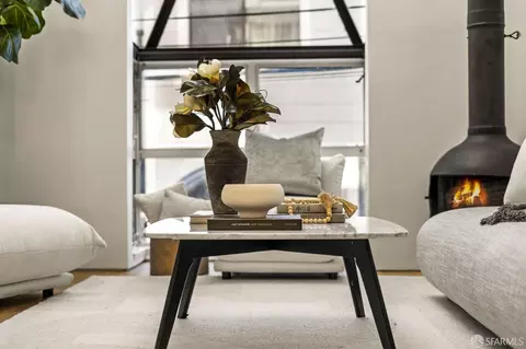 Living - 7 Sumner St, San Francisco, CA 94103 photo 5 of 12