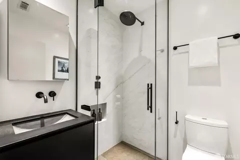 Bath - 7 Sumner St, San Francisco, CA 94103 photo 3 of 3