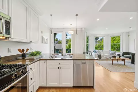 Kitchen - 3953 24th St #3, San Francisco, CA 94114 photo 4 of 4