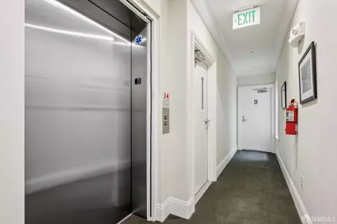 Entry Way - 3953 24th St #3, San Francisco, CA 94114 photo 2 of 2
